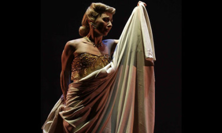 Eleonora Cassano in “Evita” al Teatro Olimpico