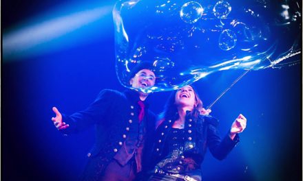 BUBBLES REVOLUTION al Teatro Vascello